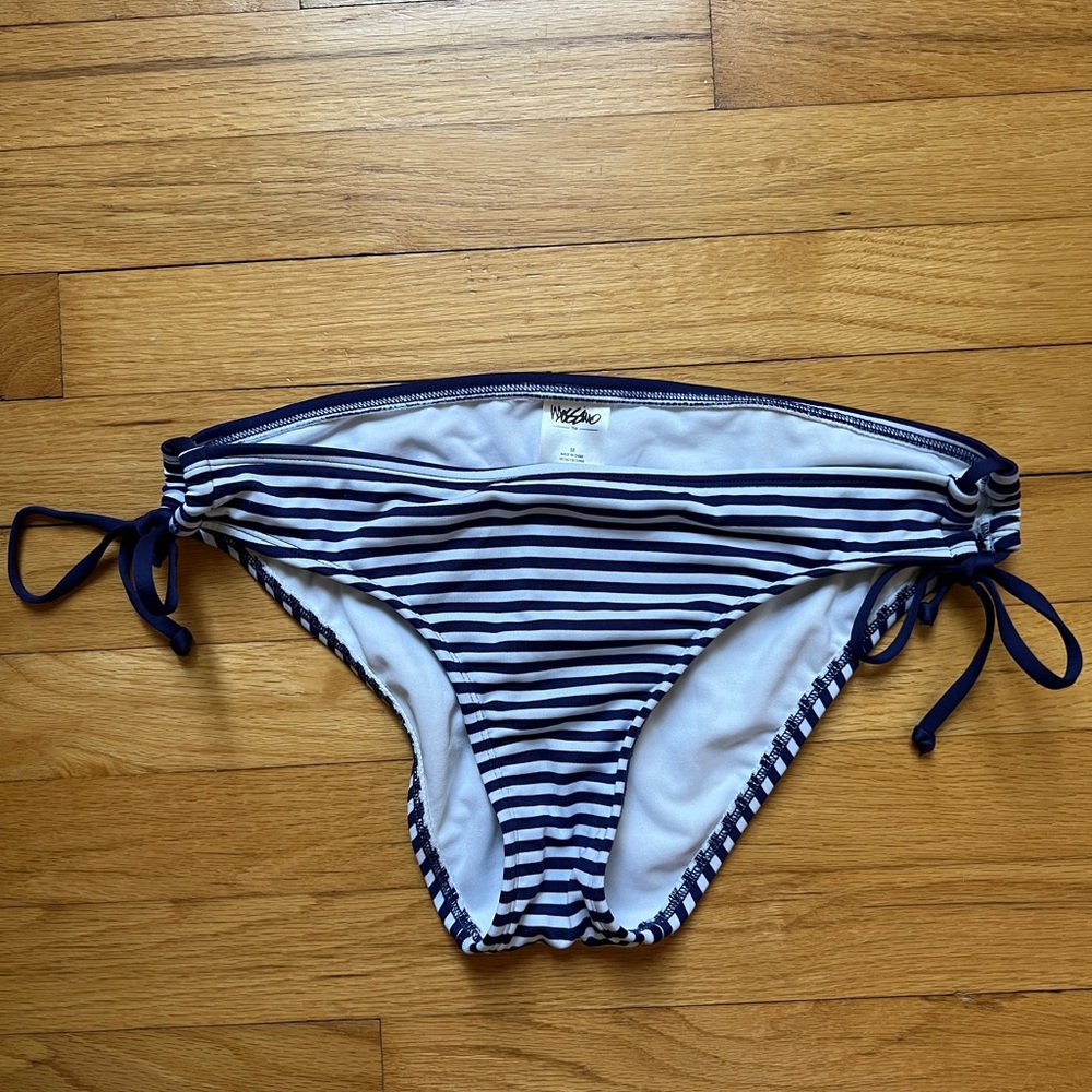 NWOT. Mossimo Navy and White Striped Bikini Bottom.